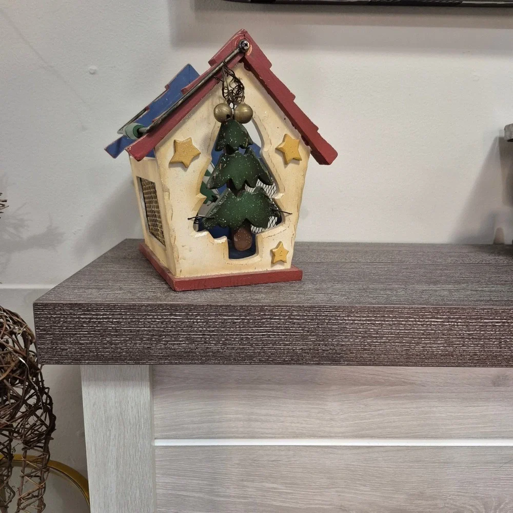 Rustic Wooden Christmas Basket‎ with Jingle Bells – Holiday Decor